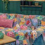Artisan-Floating-Blocks-Kaffe-Fassett-quilt-patchwork-magazine-simply-moderne-17-june-july-august-2019