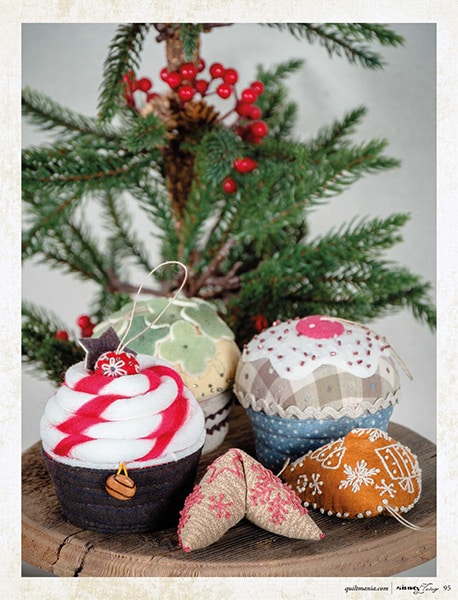 Xmas-ornaments-decorations_noël_a-suspendre-megumi_mizunoquilt-patchwork-magazine-Simply-Vintage-numéro-33-Hiver-Noël-2019
